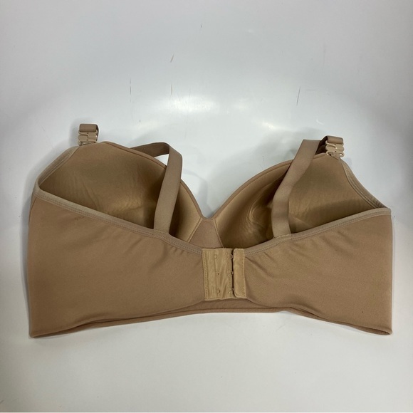 Warners wire free bra tan size 38DD - Picture 2 of 3
